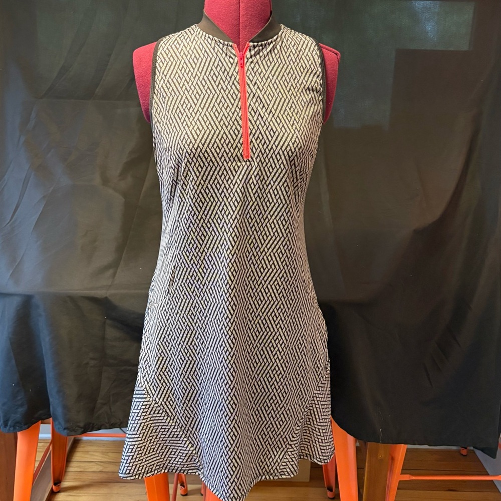 Black and White Patterned Golf Dress